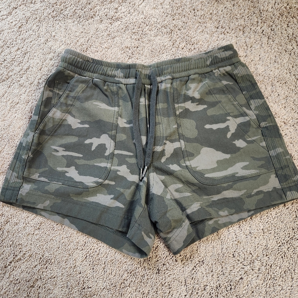 Athleta Farallon Shorts